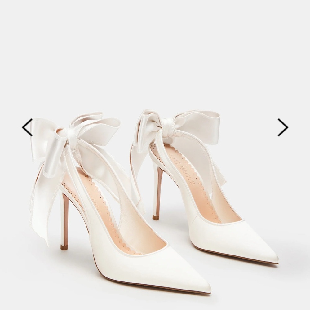 Never worn teacup ivory satin wedding shoe